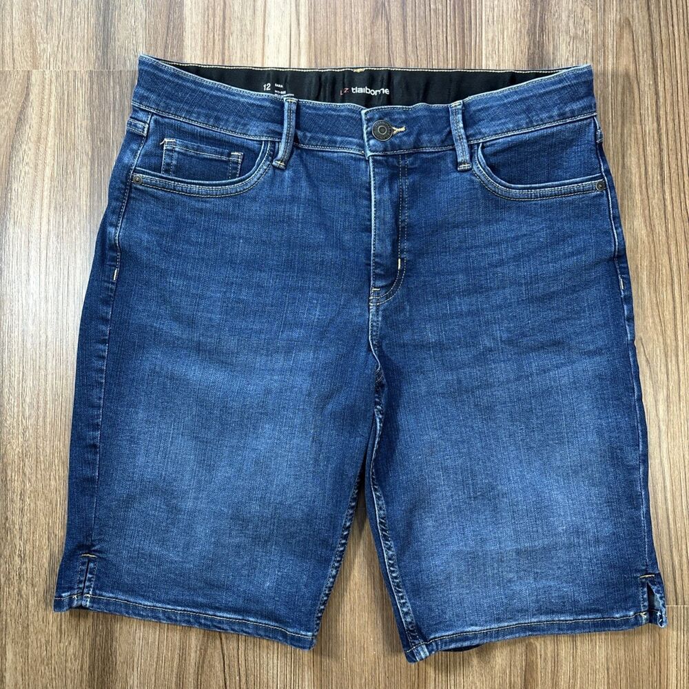 Liz Claiborne Sara Mid Rise Flexi-Fit Waistband Denim Jean Shorts (Women’s 12)